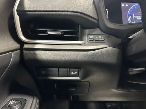 Used 2025 Toyota Grand Highlander AWD image 17