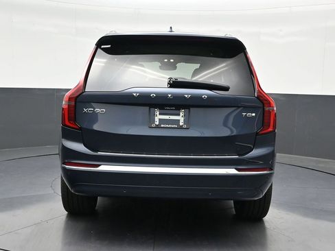 New 2026 Volvo XC90 T8 Ultra w/ Protection Package Premier AWD/4WD image 4