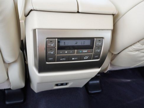 Used 2020 Lexus GX 460 Premium w/ Premium Package image 33
