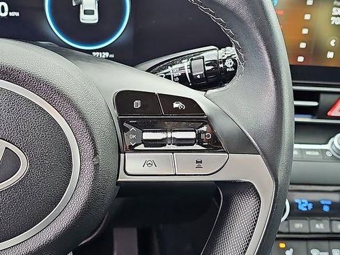 Used 2024 Hyundai Elantra SEL w/ Convenience Package image 24