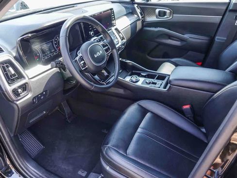 Certified 2023 Kia Sorento EX FWD image 14