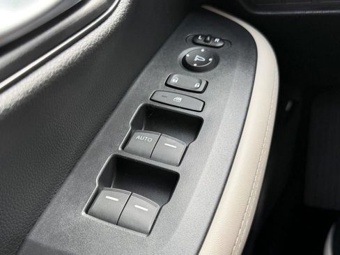 Certified 2026 Honda HR-V LX image 16