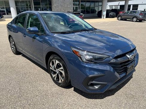 Certified 2025 Subaru Legacy Premium AWD/4WD image 1
