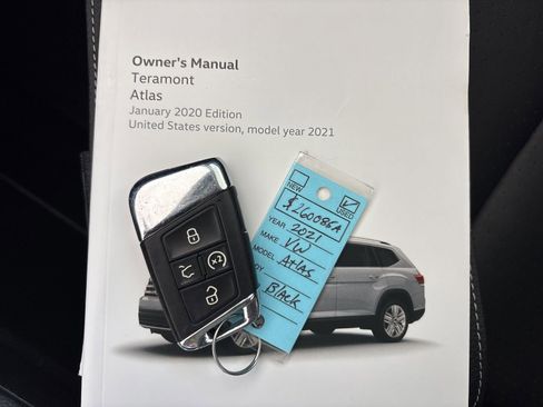 Used 2021 Volkswagen Atlas SE image 25