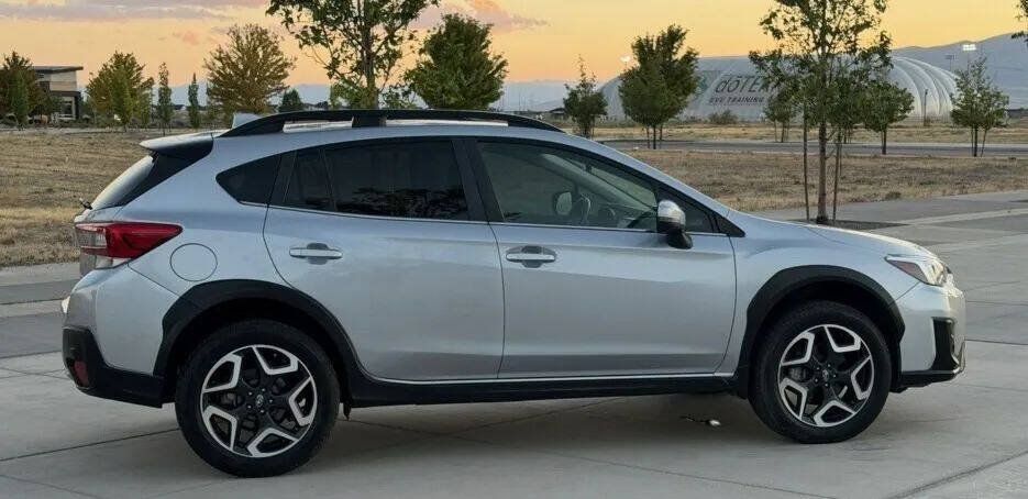 Used 2020 Subaru Crosstrek 2.0i Limited w/ Moonroof Package w/Navigation AWD/4WD image 4