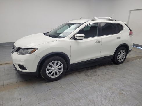 Used 2016 Nissan Rogue S w/ S Family Package image 2
