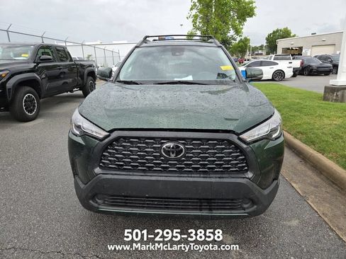 Used 2022 Toyota Corolla Cross LE FWD image 2