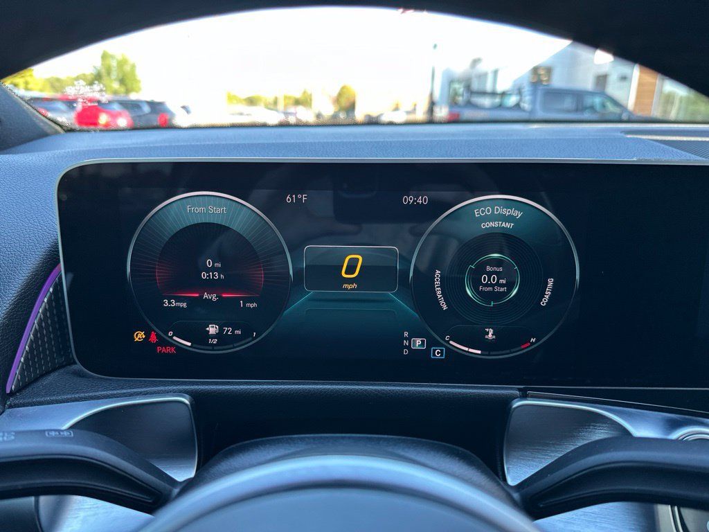 Used 2021 Mercedes-Benz GLB 250 4MATIC w/ Premium Package image 32