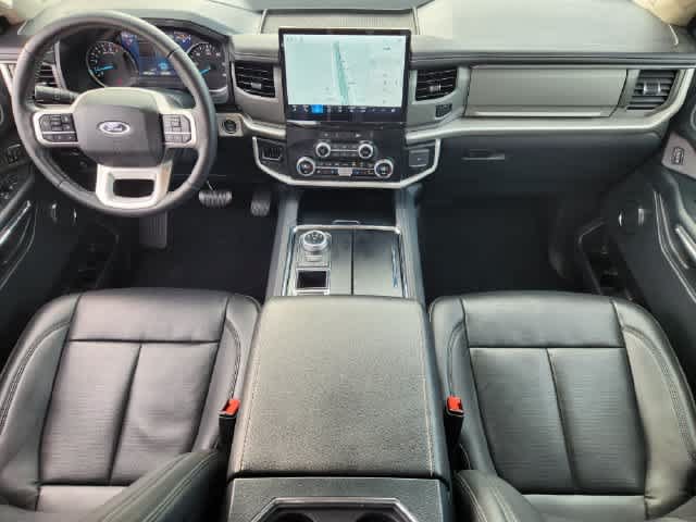 Used 2024 Ford Expedition XLT RWD image 10