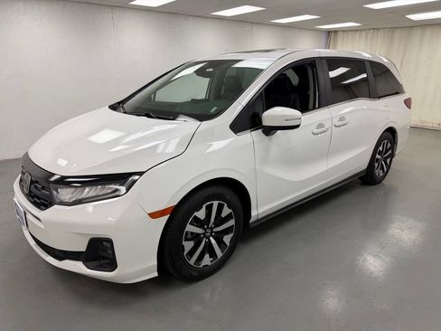 Used 2025 Honda Odyssey EX-L image 1
