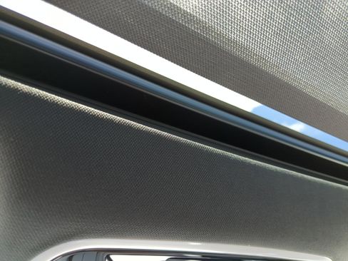 New 2026 Land Rover Range Rover Velar S image 18