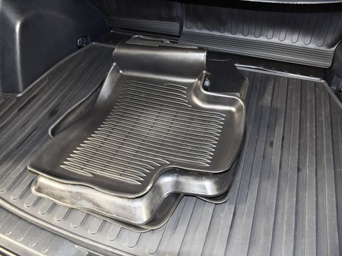 Used 2024 Toyota RAV4 LE AWD/4WD image 50