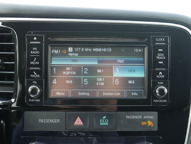 Used 2016 Mitsubishi Outlander FWD image 4