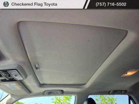 Used 2023 Toyota 4Runner 40th Anniversary SE AWD/4WD image 9