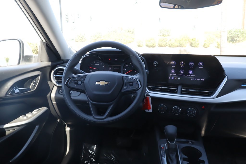 New 2026 Chevrolet Trax LS w/ LS Convenience Package FWD image 30