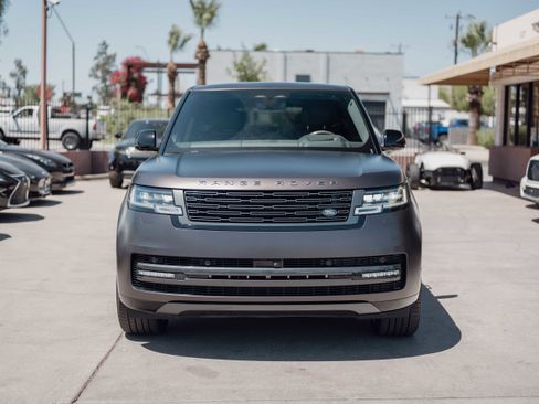 Used 2025 Land Rover Range Rover Autobiography AWD/4WD image 2