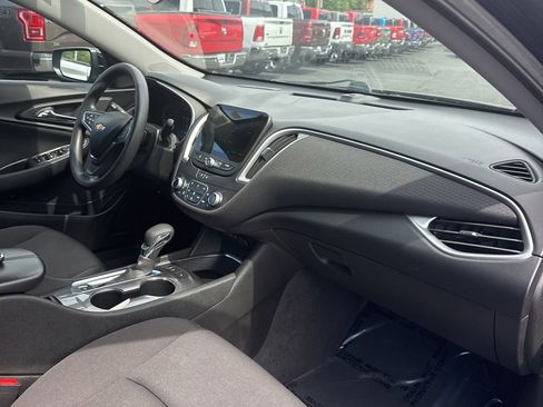 Used 2024 Chevrolet Malibu LT FWD image 23