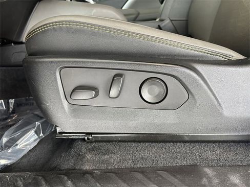 Certified 2023 Chevrolet Colorado ZR2 w/ ZR2 Convenience Package III image 20