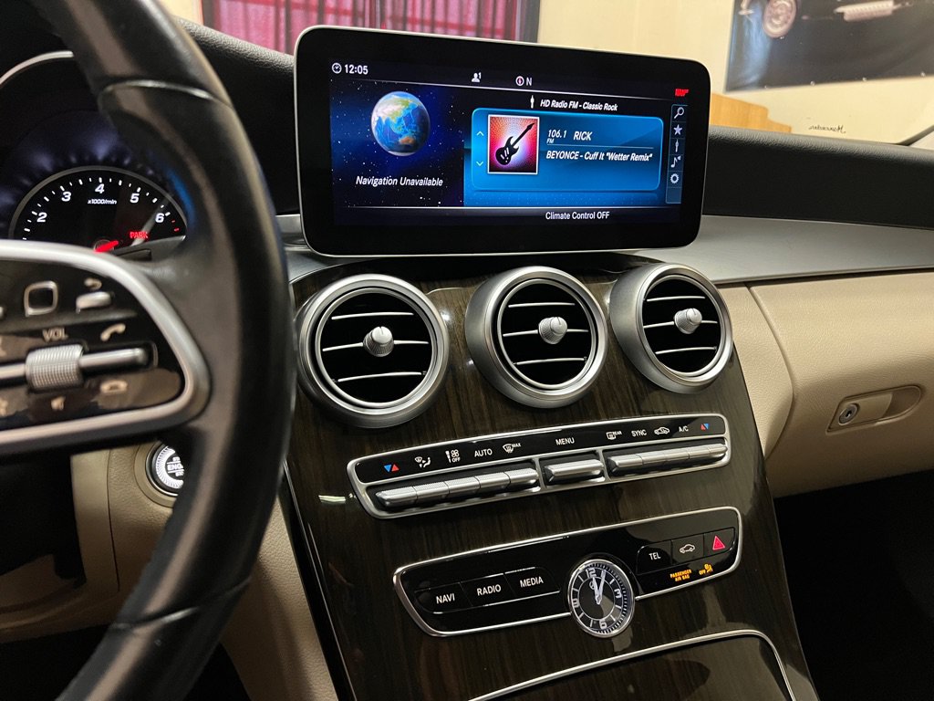 Used 2019 Mercedes-Benz C 300 Sedan image 28