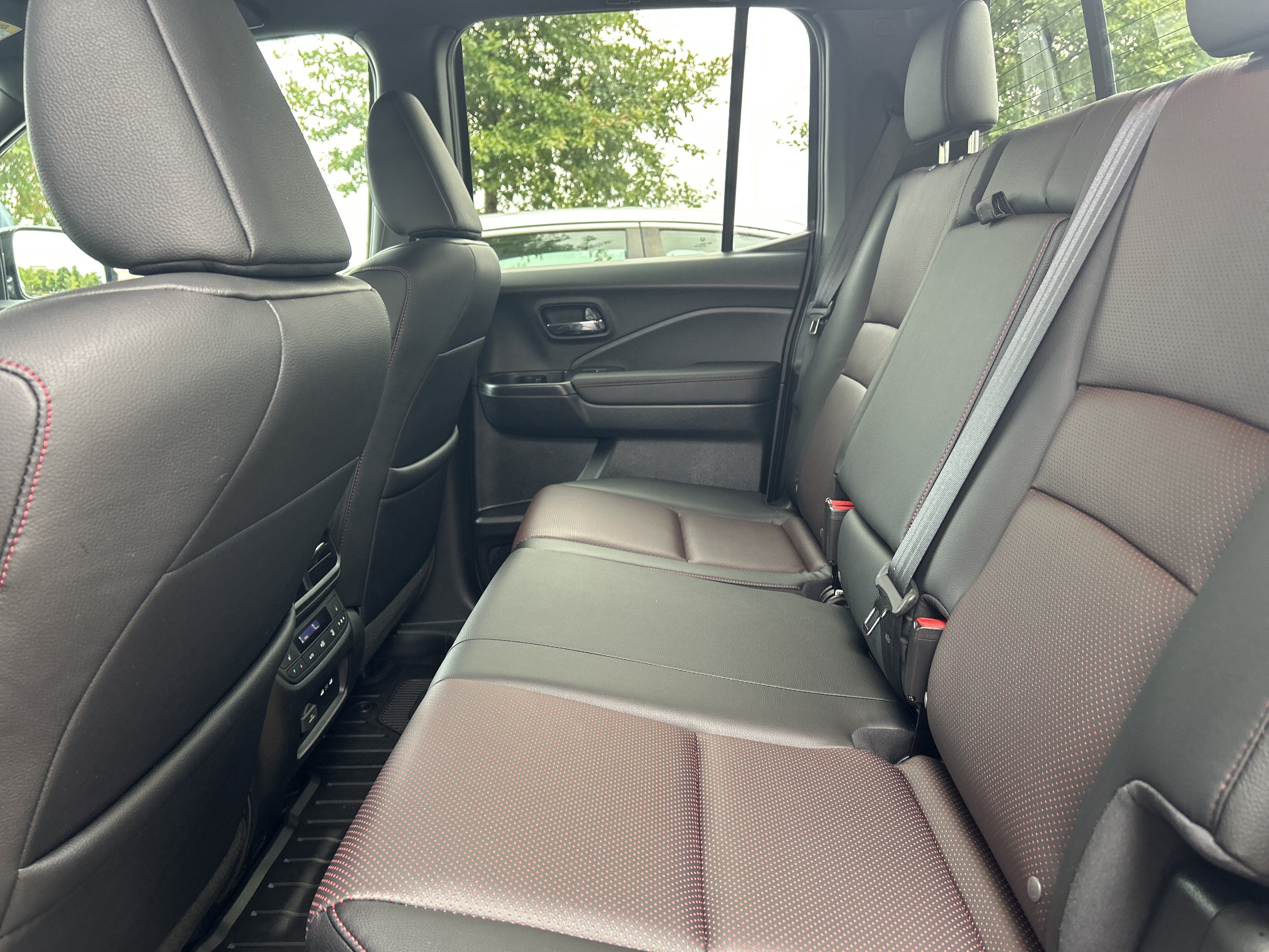 Certified 2024 Honda Ridgeline Black Edition image 26