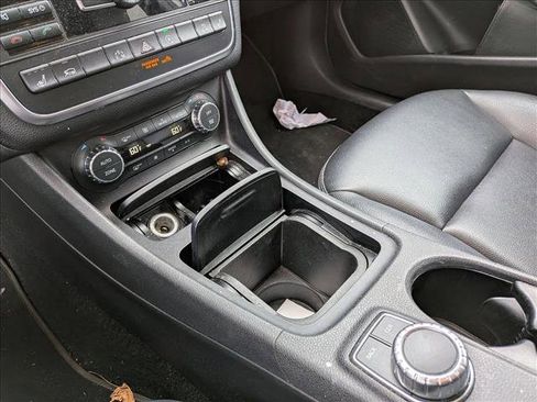 Used 2015 Mercedes-Benz GLA 250 4MATIC image 11