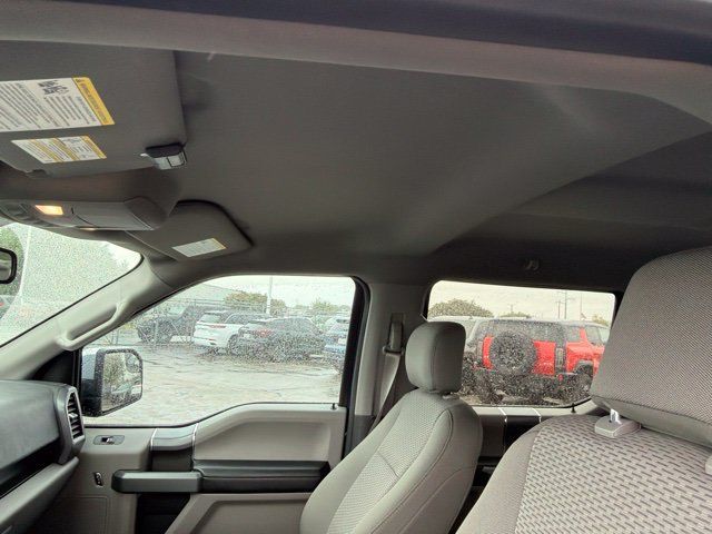 Used 2018 Ford F150 XLT w/ Equipment Group 302A Luxury AWD/4WD image 9