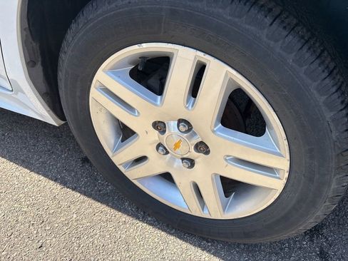 Used 2011 Chevrolet Impala LT w/ Luxury Edition Package image 6