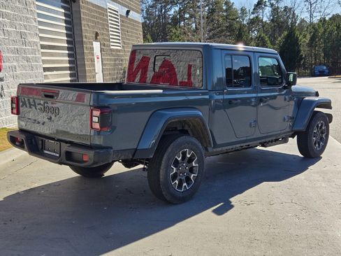 New 2026 Jeep Gladiator Sahara image 7