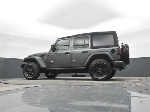 Used 2021 Jeep Wrangler Unlimited Willys image 35