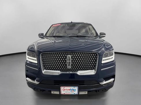 Used 2020 Lincoln Navigator L Reserve w/ Equipment Group 201A Reserve image 2