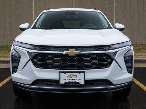 New 2026 Chevrolet Trax LT image 3