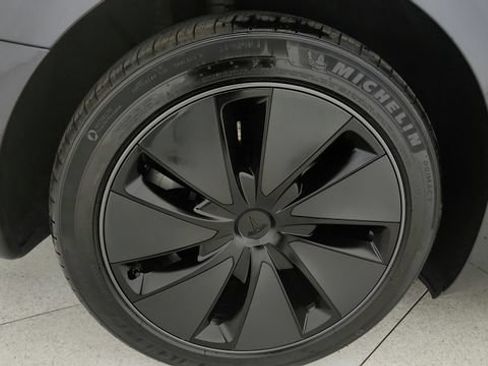 Used 2025 Tesla Model 3 RWD image 99