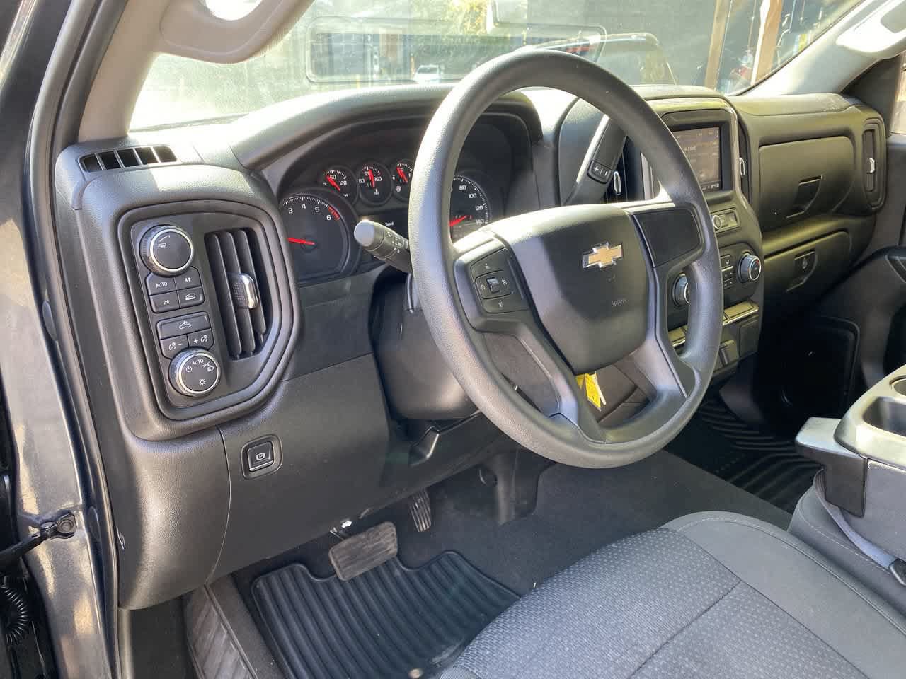 Used 2022 Chevrolet Silverado 1500 Custom AWD/4WD image 2