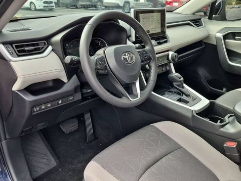 Certified 2025 Toyota RAV4 XLE w/ Convenience Package AWD/4WD image 4