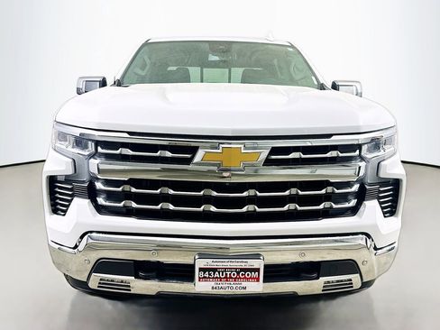 Used 2023 Chevrolet Silverado 1500 LTZ image 2