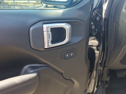 New 2026 Jeep Wrangler Sport AWD/4WD image 10