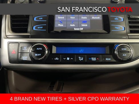 Certified 2017 Toyota Highlander LE image 28