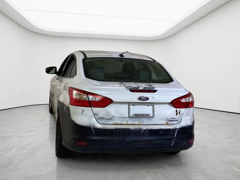 Used 2012 Ford Focus SEL FWD image 12