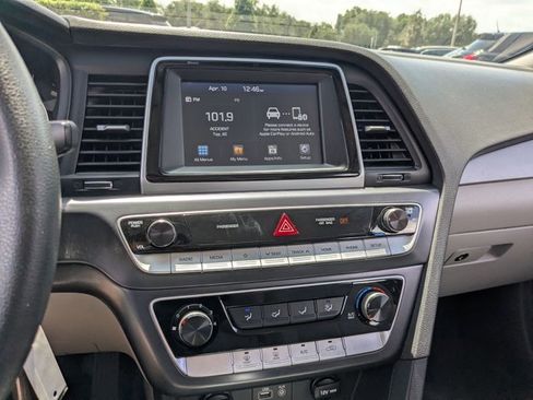Used 2018 Hyundai Sonata SE image 10