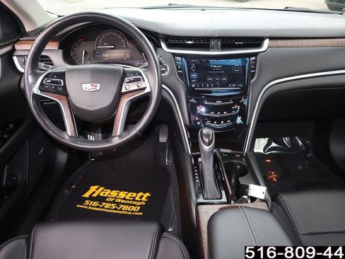 Used 2018 Cadillac XTS Luxury image 17