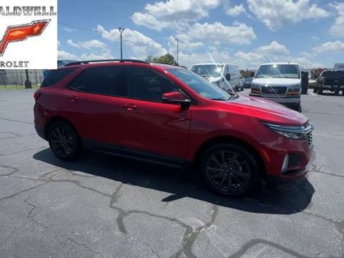 Used 2023 Chevrolet Equinox RS w/ RS Leather Package FWD image 2