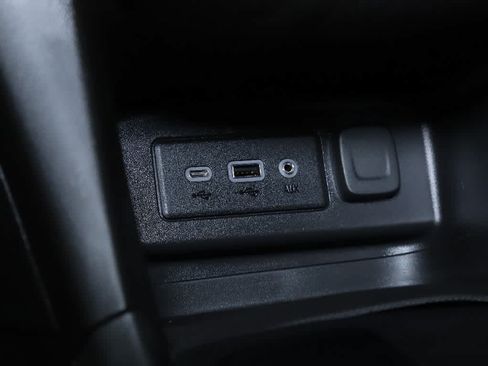 Used 2020 Chevrolet Equinox LT w/ Driver Convenience Package FWD image 29