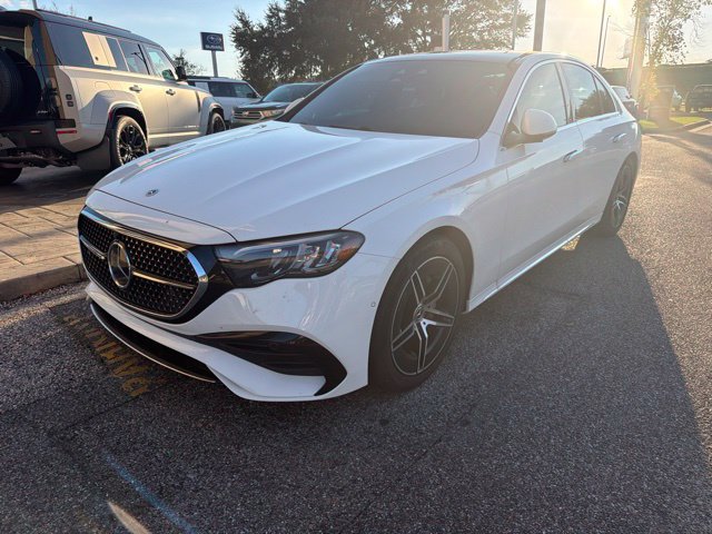 Used 2024 Mercedes-Benz E 350 4MATIC Sedan image 1