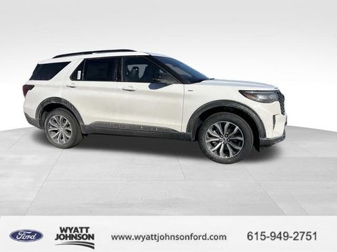 New 2026 Ford Explorer ST-Line image 2