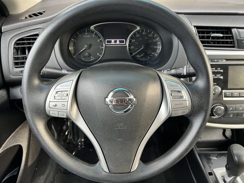 Used 2017 Nissan Altima 2.5 S w/ Power Driver Seat Package FWD image 14