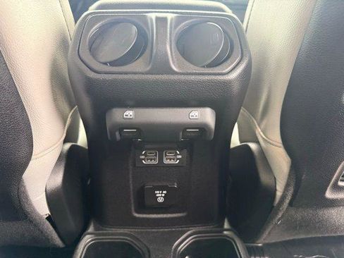 Used 2021 Jeep Gladiator Mojave image 32