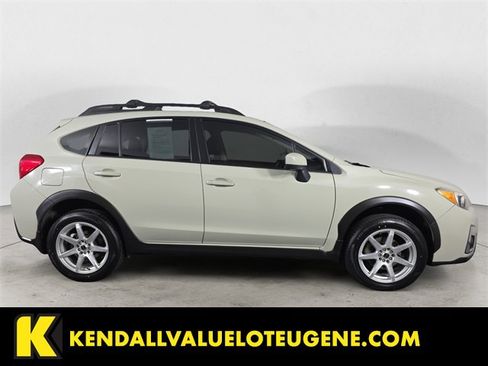 Used 2017 Subaru Crosstrek 2.0i Premium image 6
