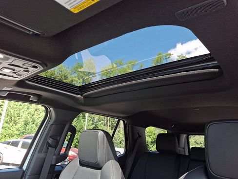Used 2026 Toyota 4Runner TRD Off-Road Premium AWD/4WD image 14
