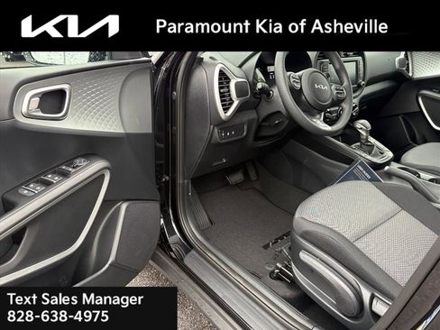 New 2025 Kia Soul LX image 14