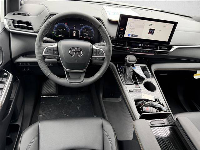 New 2026 Toyota Sienna XLE Woodland Edition AWD/4WD image 10